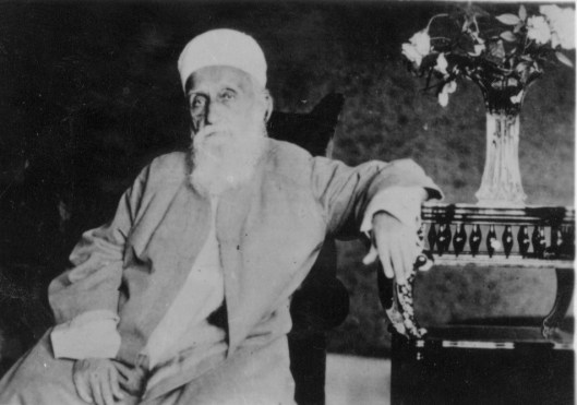 ‘Abdu’l-Bahá at the home of the Revell family in Philadelphia (June 1912)
