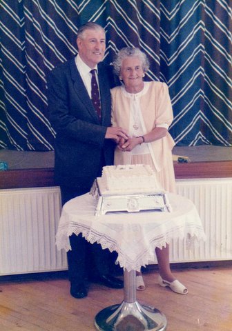 Sydney and Gladys Barrett on their 50th wedding anniversary, 1986